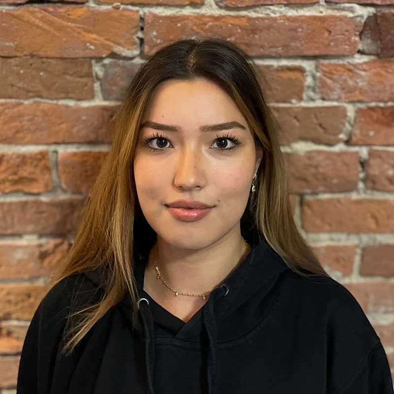 Fitnesslounge Erlangen: Mitarbeiter Celina